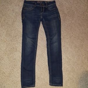 Women's BUCKLE BLACK Skinny Jeans size 26/32